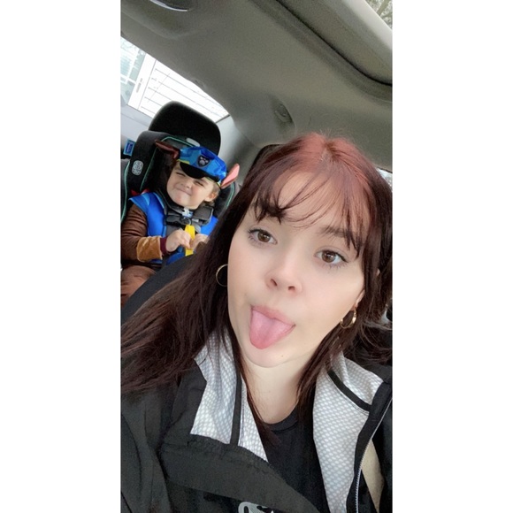 Meet your Posher, Audrey - Picture 1 of 1